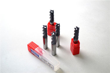 Tungsten Carbide Lapangan End Mill Standard Dengan 45 ° Helix Angle For Speed ​​Cutting Tinggi